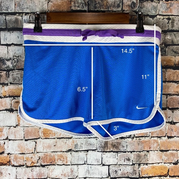 Nike Women Running Shorts - Picture 5 of 5